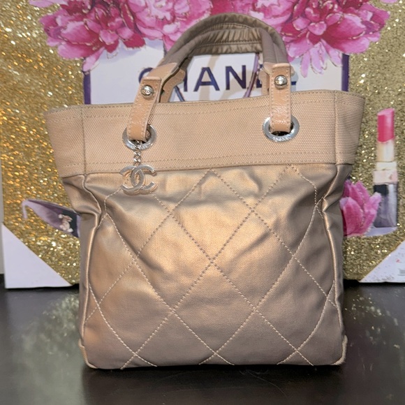 🔥CHANEL🔥Gold Quilted Coated Canvas Paris-Biarritz Petite Shopping Tote Bag - Picture 11 of 17